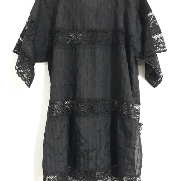 16 Black Linen Tunic with Lace. - Picture 7 of 8